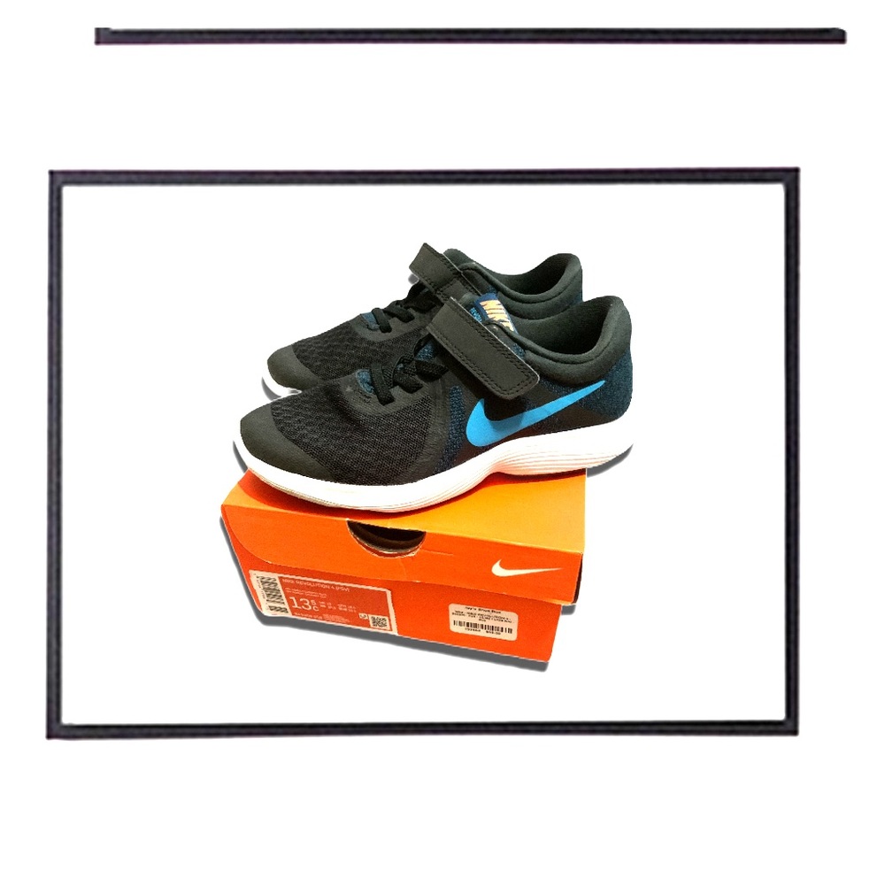 Boys NIKE 13.5 Sneakers